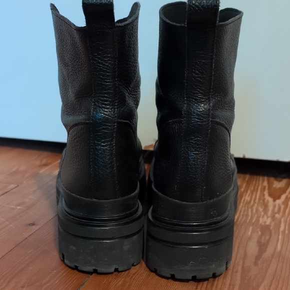 L'INTERVALLE Black Leather Chunky Boots - Picture 2 of 7